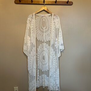 Elegant White Lace Kimono Cardigan